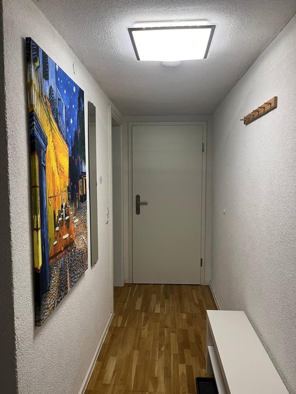 Modernes Studio Mit Separater Kueche ロイトリンゲン エクステリア 写真
